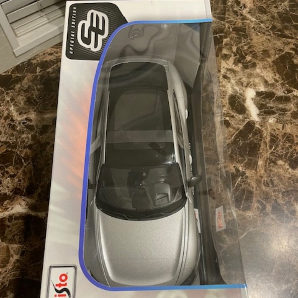 2022 Audi RS e-tron GT 1:18 scale